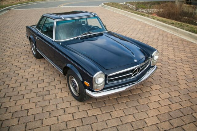 Mercedes-Benz SL-Class 1969 image number 0