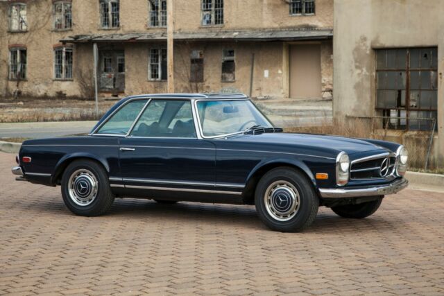 Mercedes-Benz SL-Class 1969 image number 28