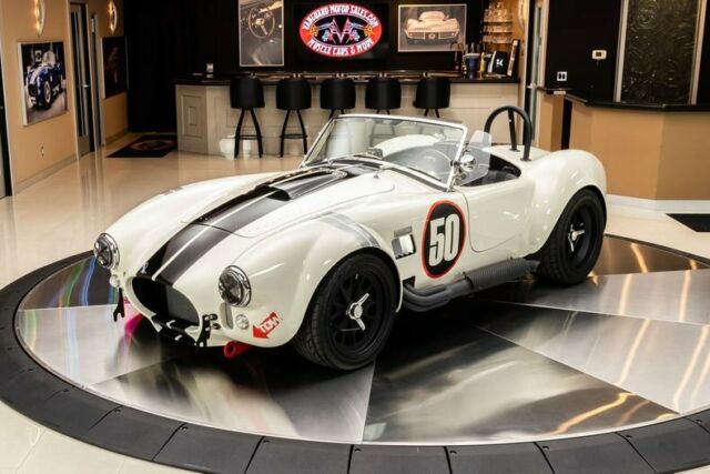 Shelby Cobra 1965 image number 4