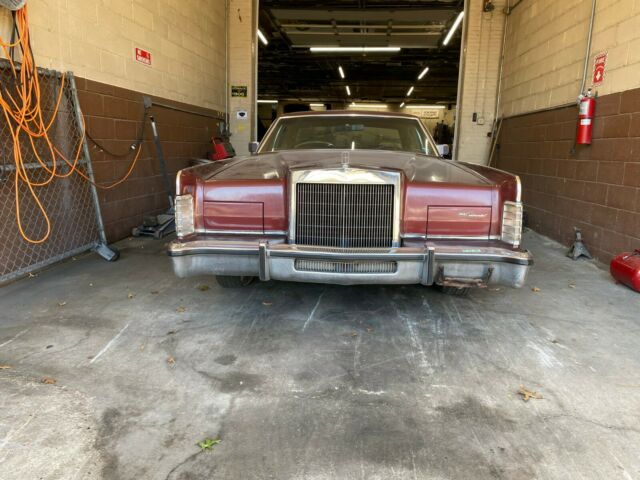 Lincoln Continental 1979 image number 12