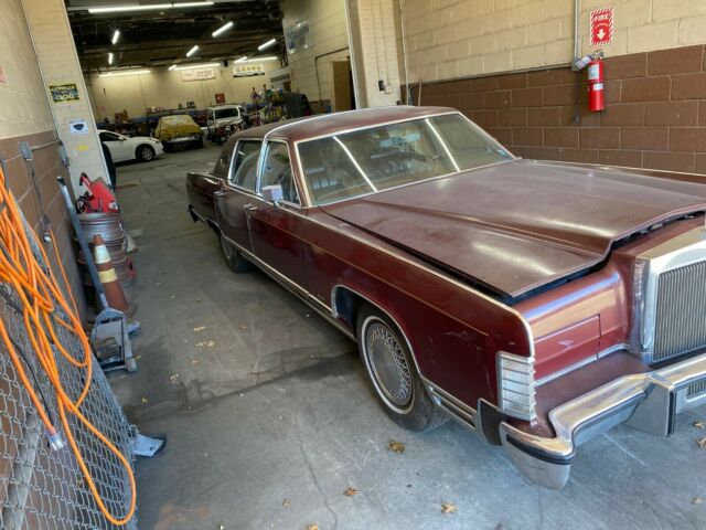 Lincoln Continental 1979 image number 20