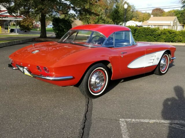 Chevrolet Corvette 1961 image number 23