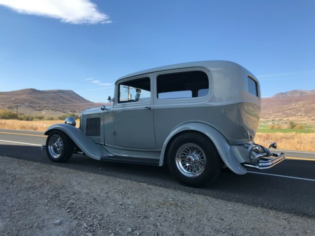 Ford Model A 1932 image number 2