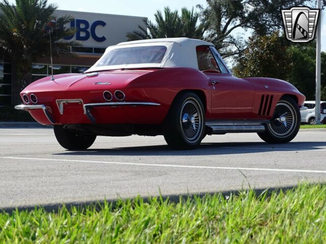 Chevrolet Corvette 1965 image number 13