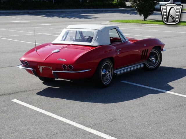 Chevrolet Corvette 1965 image number 35