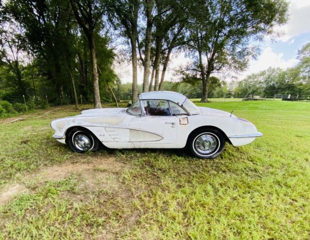 Chevrolet Corvette 1958 image number 1