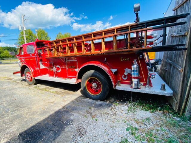 American LaFrance Fire Truck 1948 image number 27