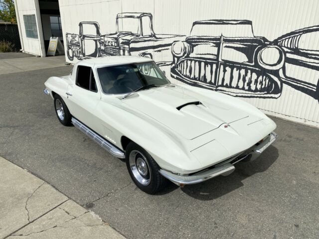 Chevrolet Corvette 1967 image number 15