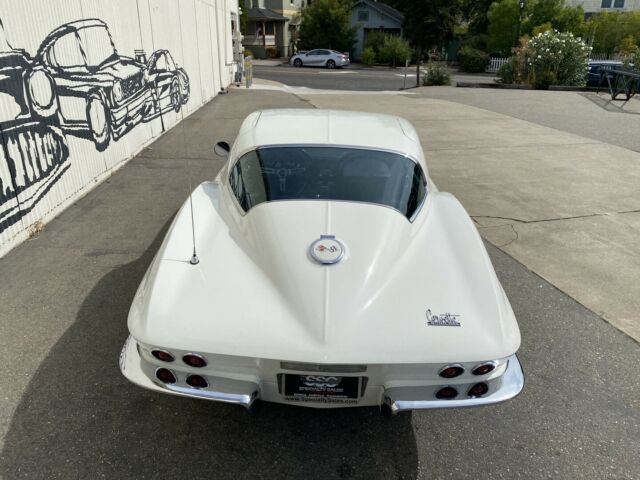 Chevrolet Corvette 1967 image number 32