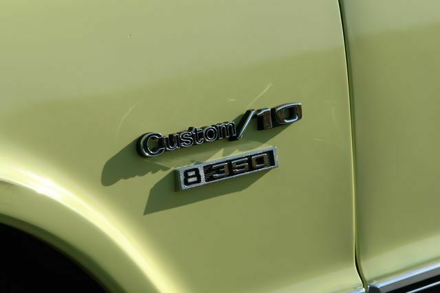 Chevrolet C-10 1970 image number 32