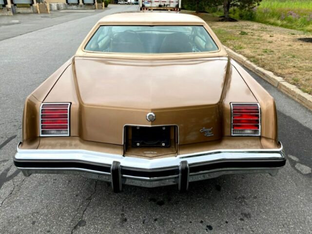 Pontiac Grand Prix SJ 1976 image number 26