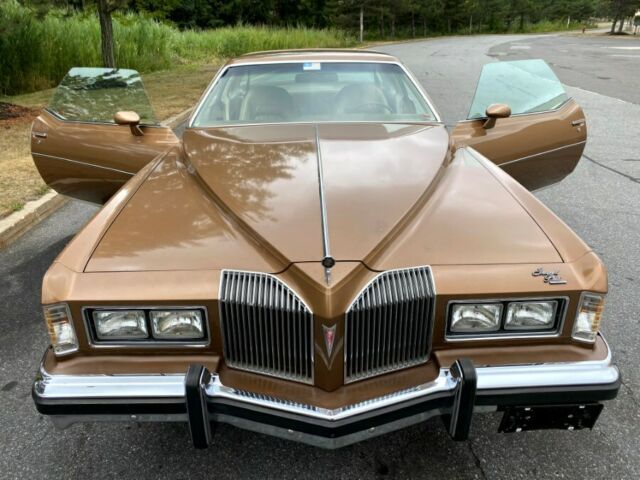 Pontiac Grand Prix SJ 1976 image number 31