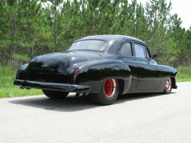 Chevrolet Business Coupe 1950 image number 30