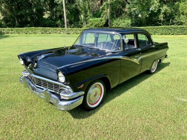 Ford Fairlane 1956 image number 30