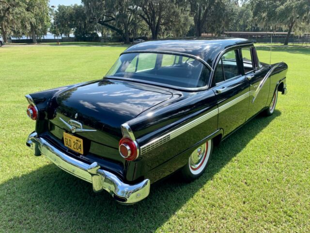 Ford Fairlane 1956 image number 32