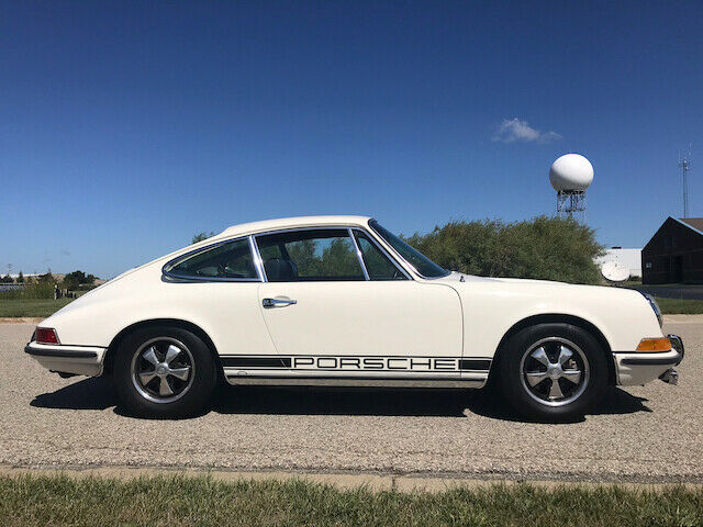 Porsche 911 1969 image number 2