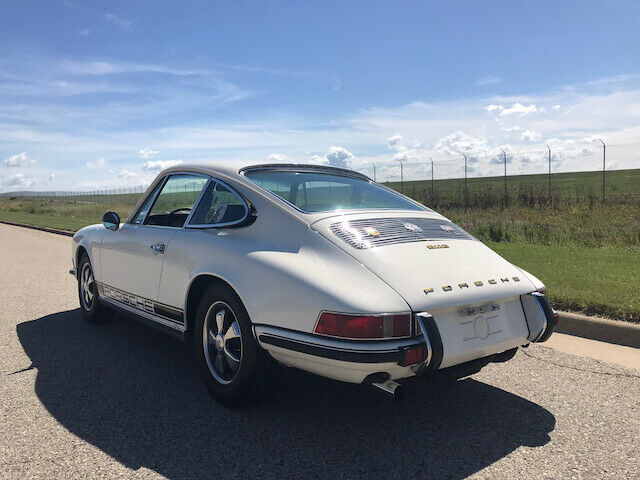 Porsche 911 1969 image number 32