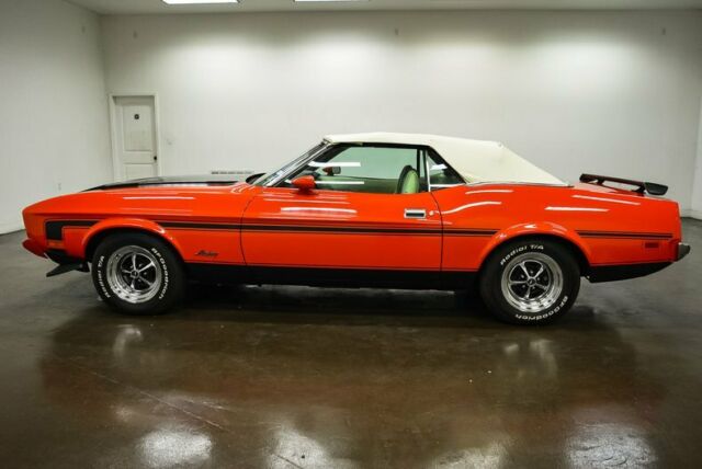 Ford Mustang 1973 image number 27