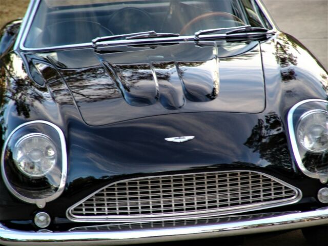 Aston Martin DB4 1960 image number 12