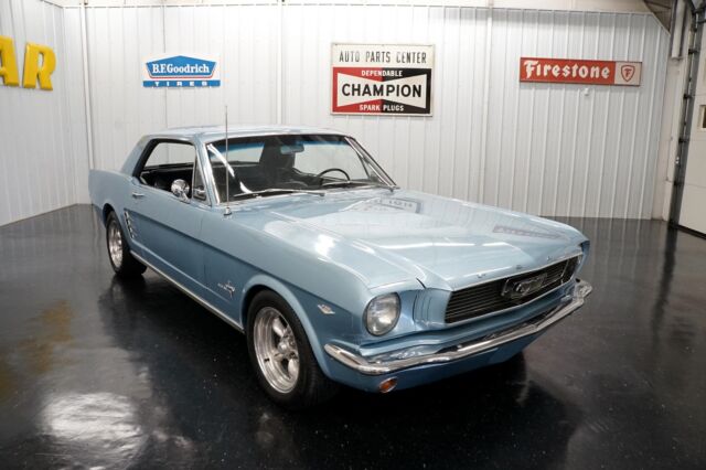 Ford Mustang 1966 image number 20