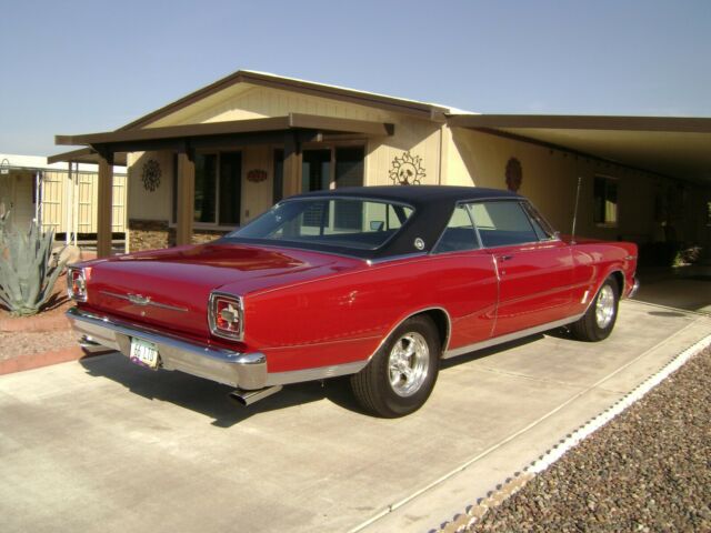 Ford Galaxie 1966 image number 1