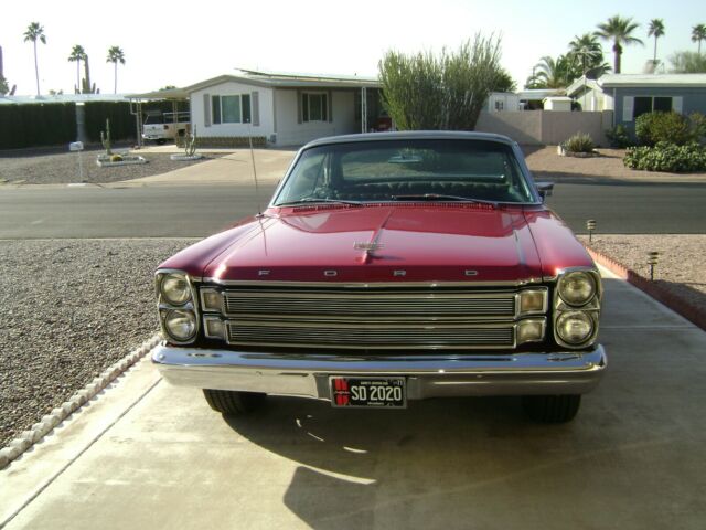 Ford Galaxie 1966 image number 12