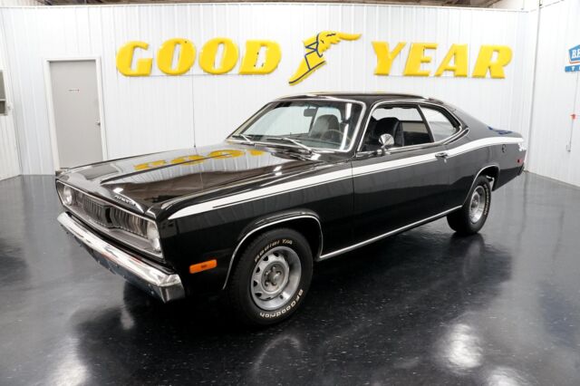 Plymouth Duster 1972 image number 13