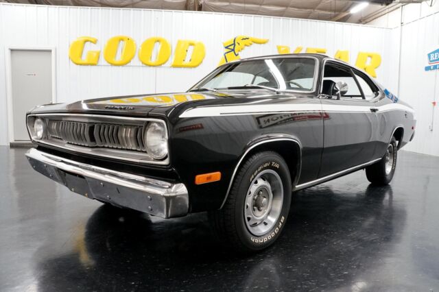 Plymouth Duster 1972 image number 22