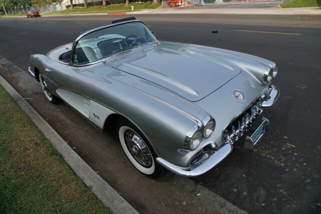 Chevrolet Corvette 283/270HP 2x4V V8 Convertible 1959 image number 7