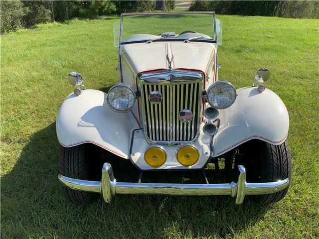 london roadster MG 1952 image number 31