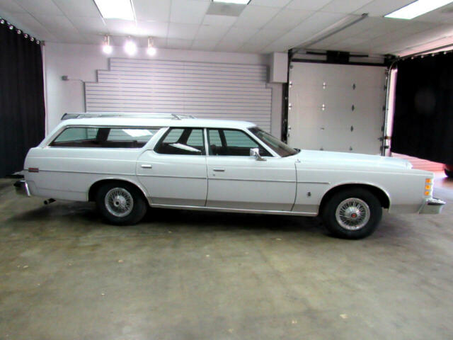 Ford LTD 1978 image number 2