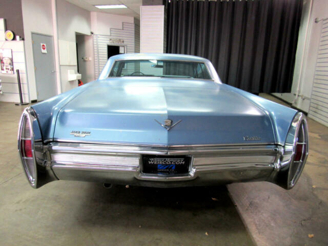 Cadillac Sedan 1968 image number 23