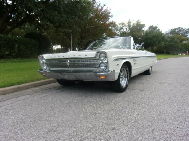 Plymouth Fury 1965 image number 0