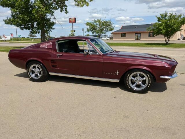 Ford Mustang 1967 image number 2