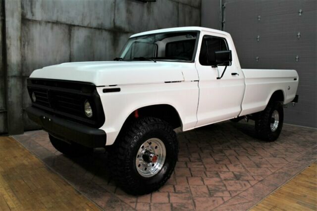 Ford F-250 1974 image number 27