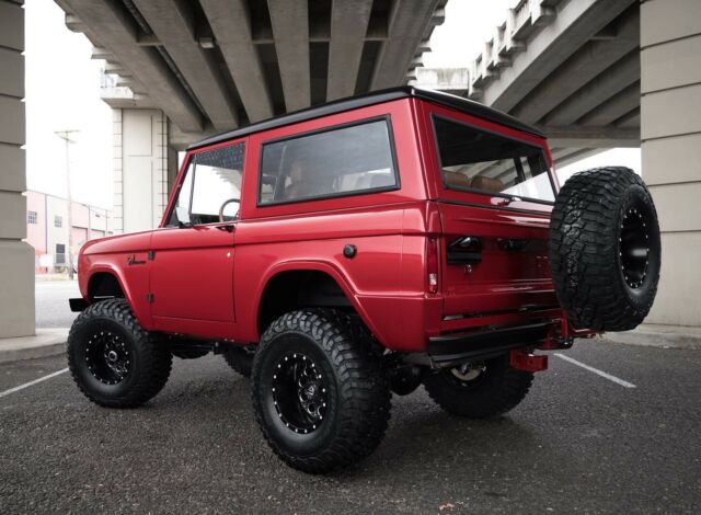 Ford Bronco 1970 image number 2