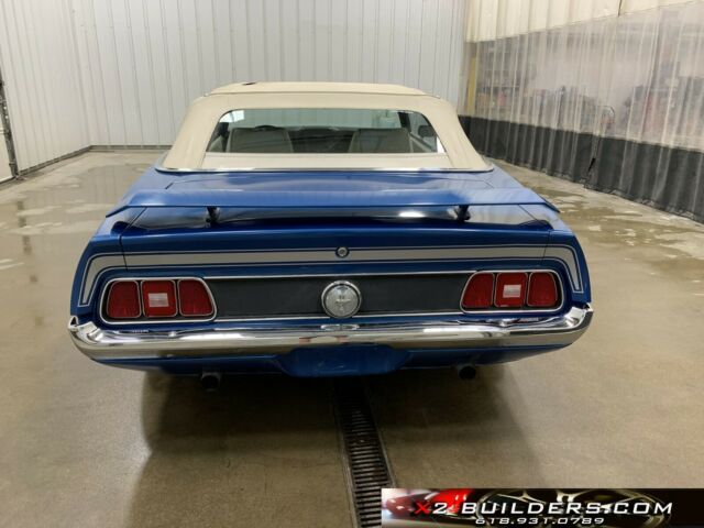 Ford Mustang 1971 image number 25