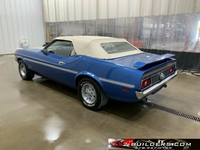 Ford Mustang 1971 image number 27