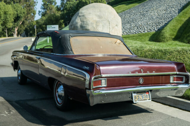 Buick Skylark 1963 image number 10