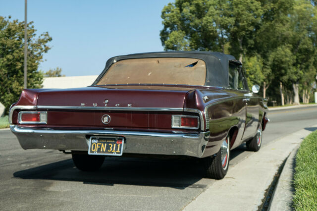 Buick Skylark 1963 image number 28