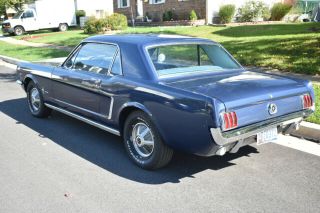 Ford Mustang 1965 image number 2