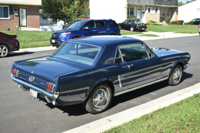 Ford Mustang 1965 image number 28