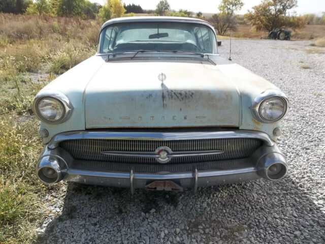 Buick Riviera 1957 image number 26