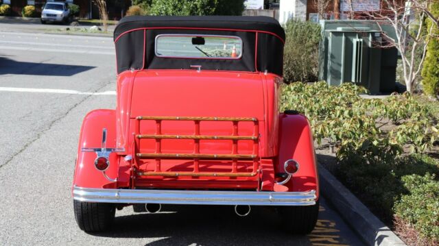 Ford Roadster 1932 image number 23