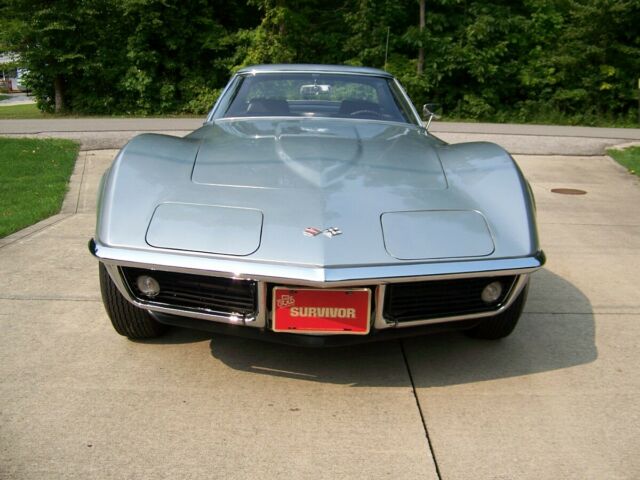 Chevrolet Corvette 1969 image number 1