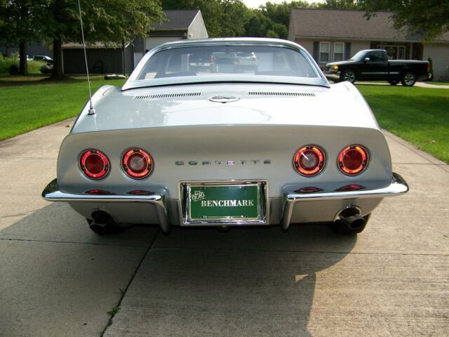 Chevrolet Corvette 1969 image number 27