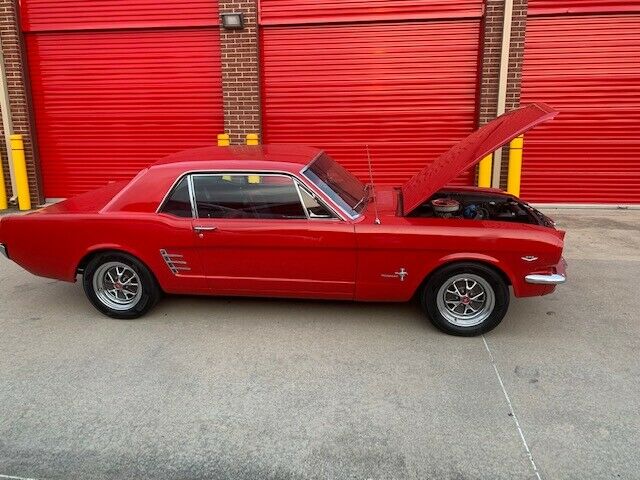 Ford Mustang 1966 image number 12