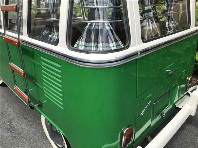 Volkswagen Bus/Vanagon 1974 image number 11