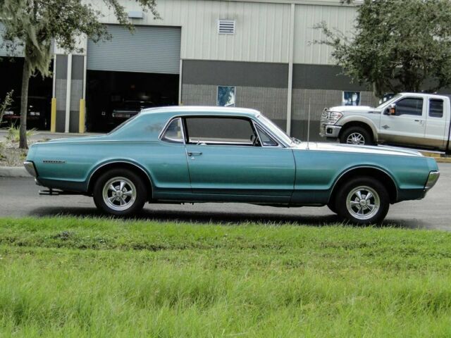 Mercury Cougar 1967 image number 11