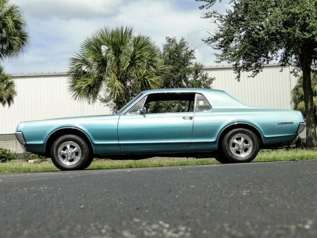 Mercury Cougar 1967 image number 29